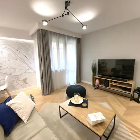 Mycherry - Old Town - Wiezienna 21c Apartment